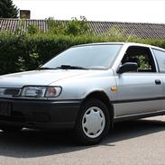 Nissan Sunny 1,4 Twin cam 16v
