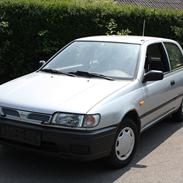 Nissan Sunny 1,4 Twin cam 16v