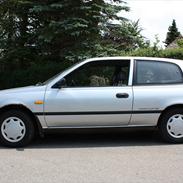 Nissan Sunny 1,4 Twin cam 16v