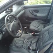 Peugeot 406  1,8 16v 4 dørs SL