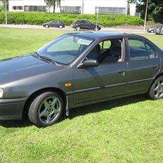 Nissan Primera P10 * SOLGT *