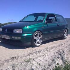VW Golf Mk3 GL TDI . - Totaltskadet.