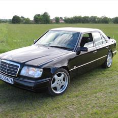 Mercedes Benz 300d w124 (solgt)