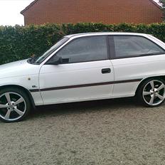 Opel astra f 