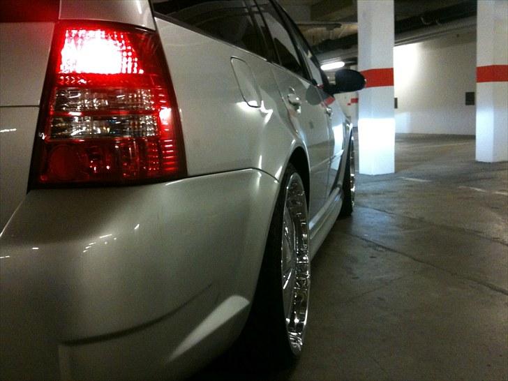 VW Golf 4 Variant [Tidl. bil] - 20" Verde Helix - Chrom billede 5