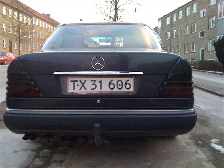 Mercedes Benz W124 260e solgt billede 4