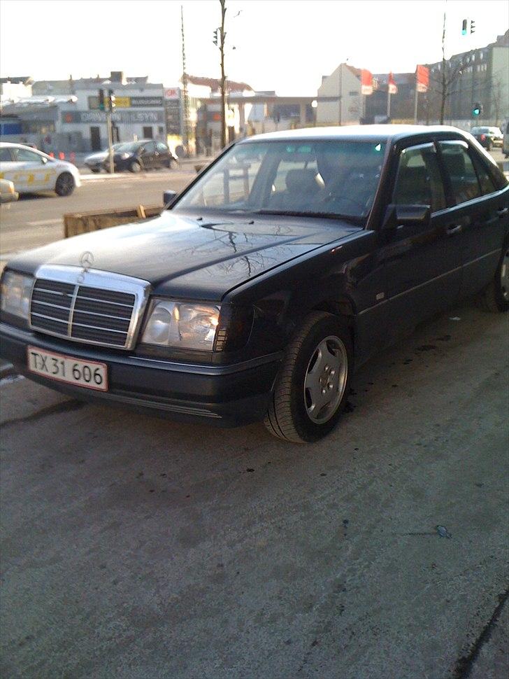 Mercedes Benz W124 260e solgt billede 6