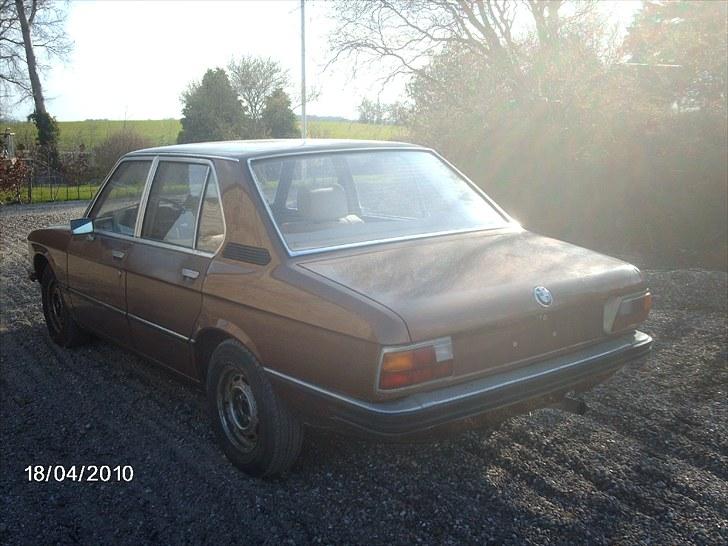 BMW E12 535i billede 4