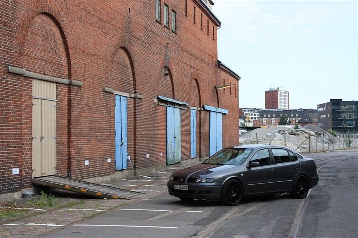 Seat Toledo 1,8 turbo Sælges billede 4