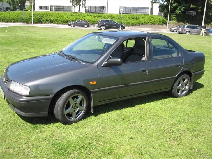 Nissan Primera P10 * SOLGT * billede 1