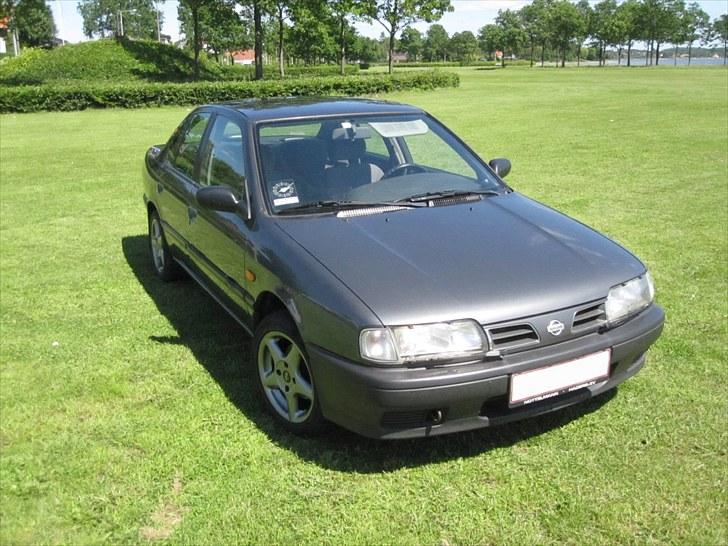 Nissan Primera P10 * SOLGT * billede 2