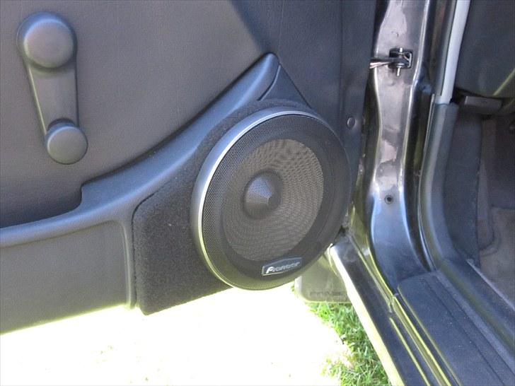 Nissan Primera P10 * SOLGT * billede 9