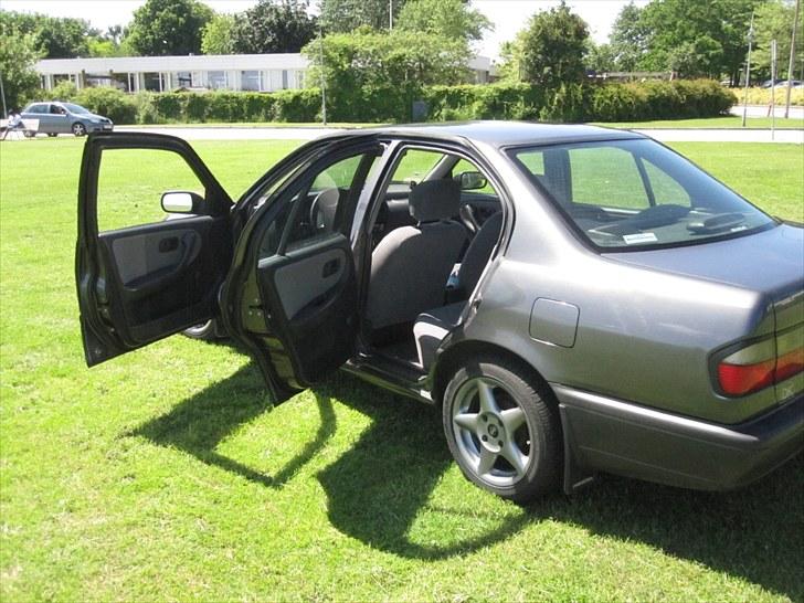 Nissan Primera P10 * SOLGT * billede 13