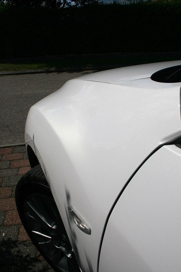 Mazda 6 advance stc - christal white pearl, ser kanon ud i sollys billede 12