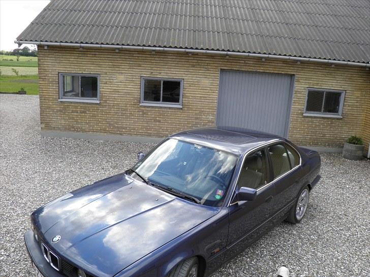BMW 525i 2,8i Vanos (SOLGT) billede 2