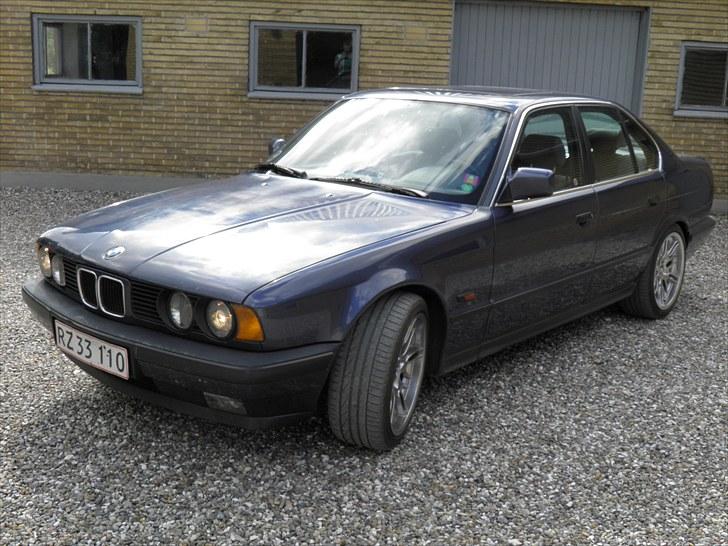 BMW 525i 2,8i Vanos (SOLGT) billede 3