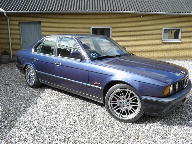 BMW 525i 2,8i Vanos (SOLGT) billede 5