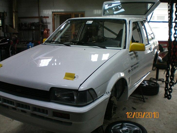 Toyota corolla 1,6 gt twincam  - ny rallysynet lige ved at være klar til kamp billede 1