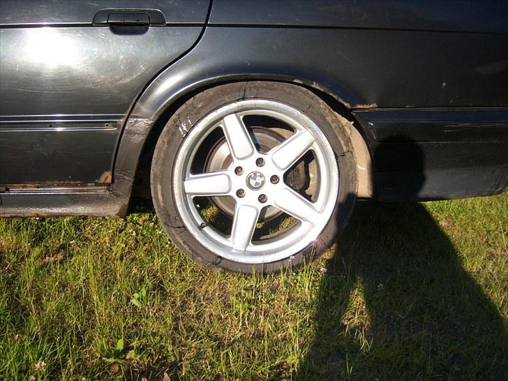 BMW e34 520i  12v   skrottet billede 4