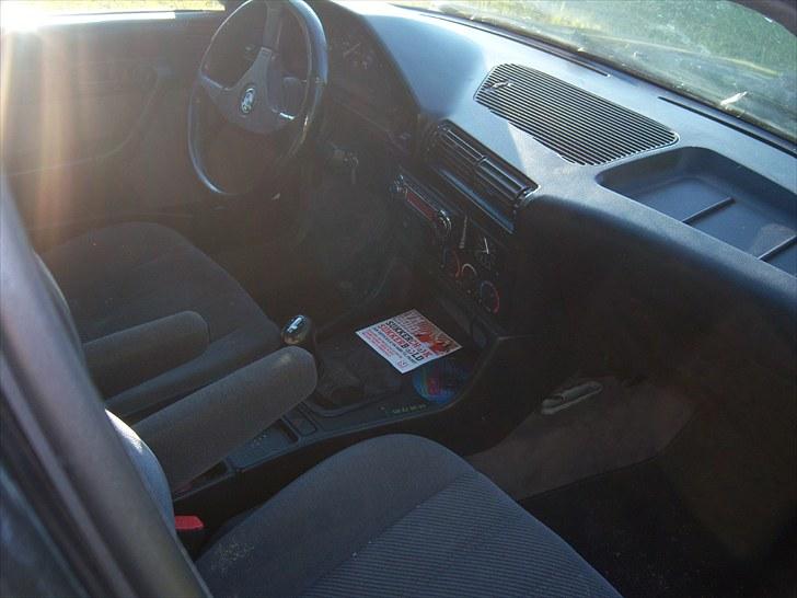 BMW e34 520i  12v   skrottet billede 8