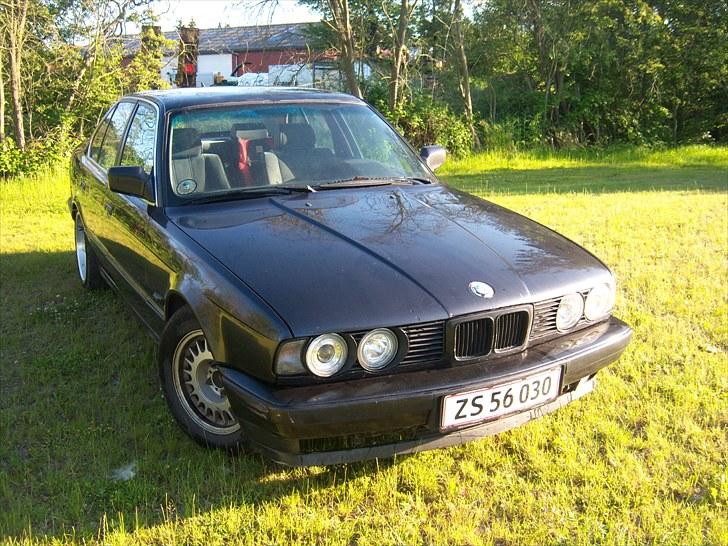 BMW e34 520i  12v   skrottet billede 9