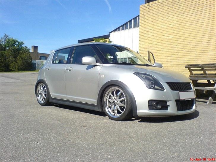 Suzuki Swift 1,3L 16v SOLGT billede 8