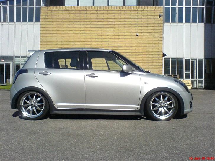 Suzuki Swift 1,3L 16v SOLGT billede 10