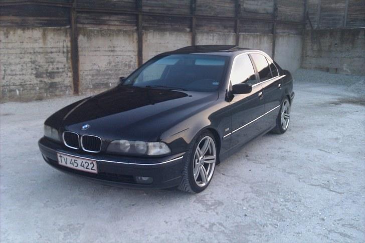 BMW 528 billede 1