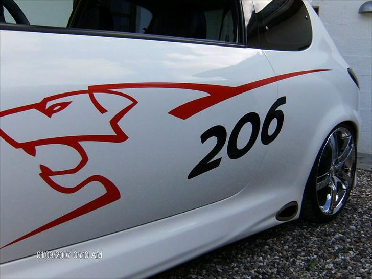 Peugeot 206 XS ..:: SOLGT ::.. - Gammelt Billede , Alt sort og Grafik er fjernet for et mere clean look billede 2