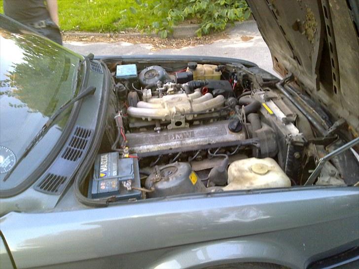 BMW e30 320/323 (Totalskadet) billede 19