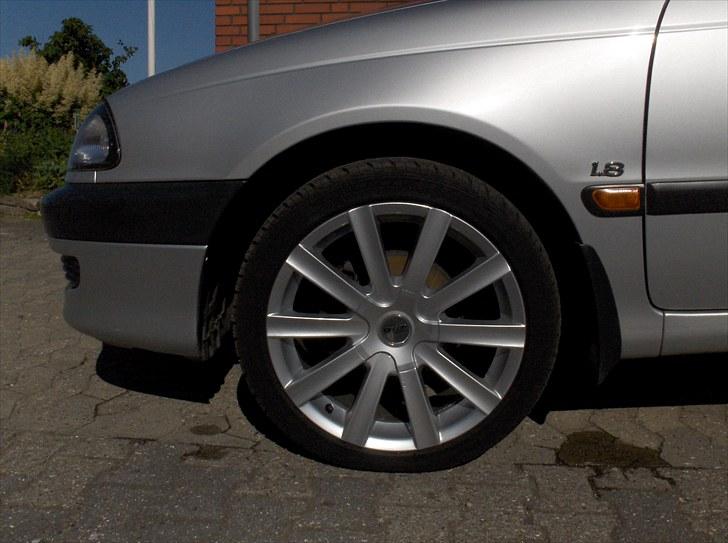 Toyota Avensis Terra Solgt billede 4