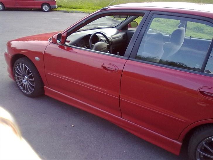 Mitsubishi Lancer 1,6 GXLi........ skrottet....... billede 17