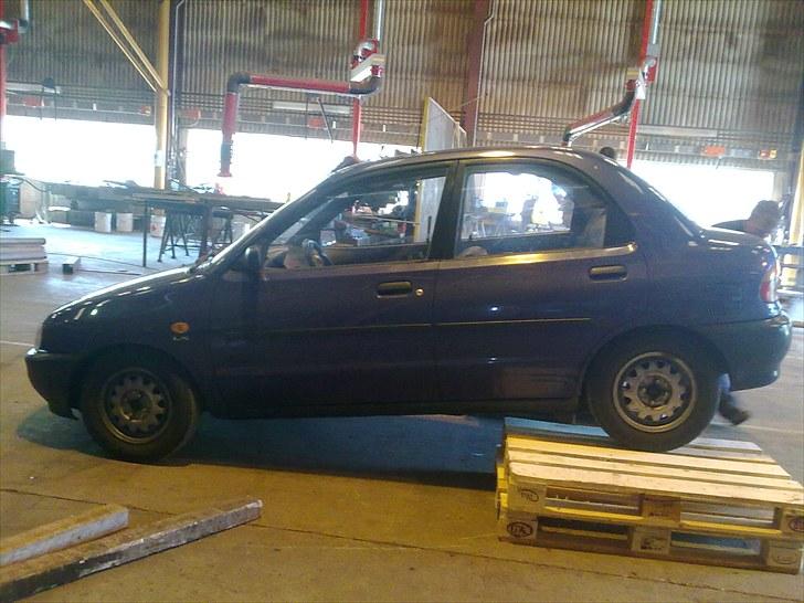 Mazda 121 1,3 billede 8