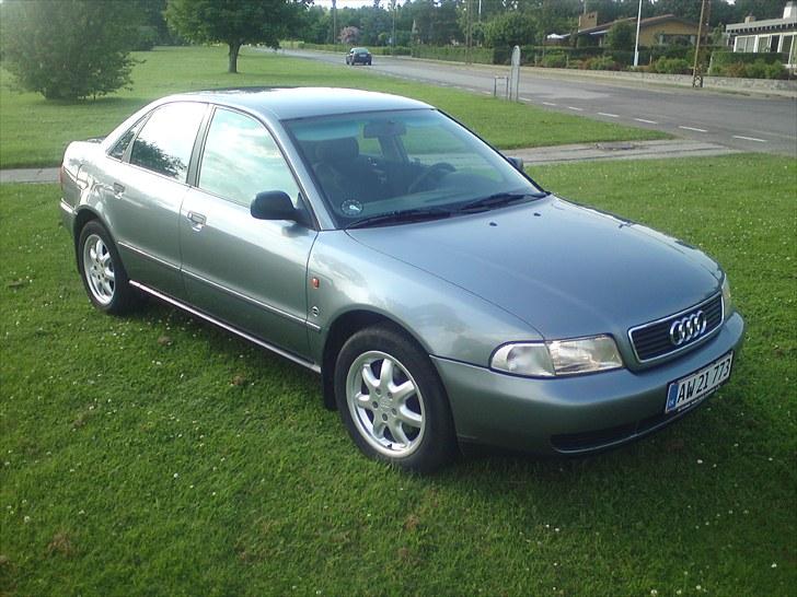 Audi A4 1.8T ***Solgt*** billede 14