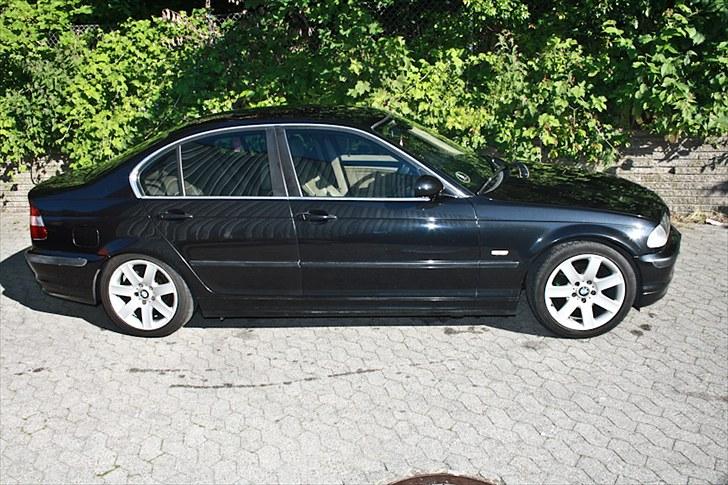 BMW E46 320I TOTAL SKADET billede 1