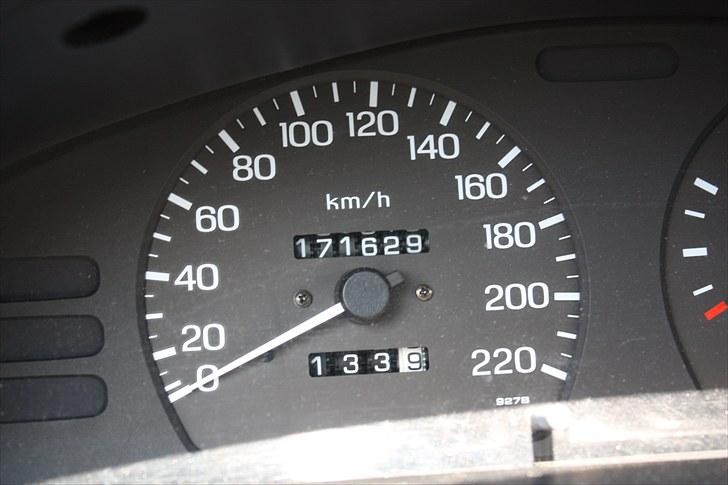 Nissan Sunny 1,4 Twin cam 16v billede 10