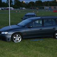 Opel Omega B Caravan