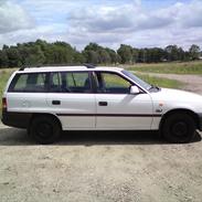 Opel Astra f caravan Til salg !!