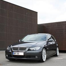 BMW 325i E90 KONEBIL SOLGT