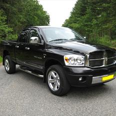 Dodge Ram 1500 4X4 Hemi