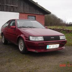 Toyota corolla coupe ae86