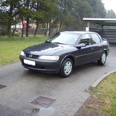 Opel Vectra B 2.0 16v