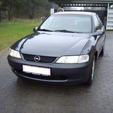 Opel Vectra B 2.0 16v