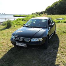 Audi A4 1,6 b5 SOLGT