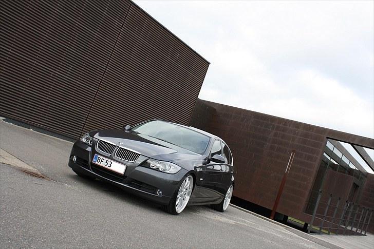 BMW 325i E90 KONEBIL SOLGT billede 10