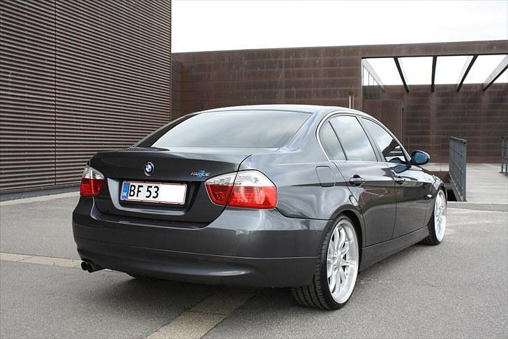BMW 325i E90 KONEBIL SOLGT billede 12
