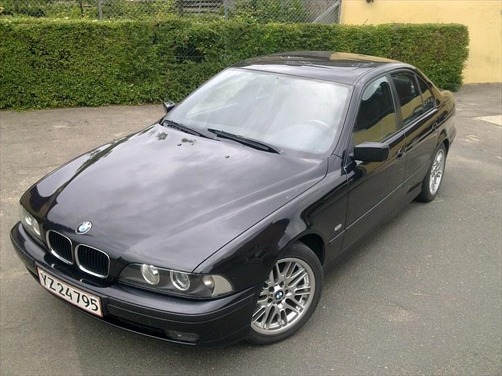 BMW 523i *solgt* billede 1