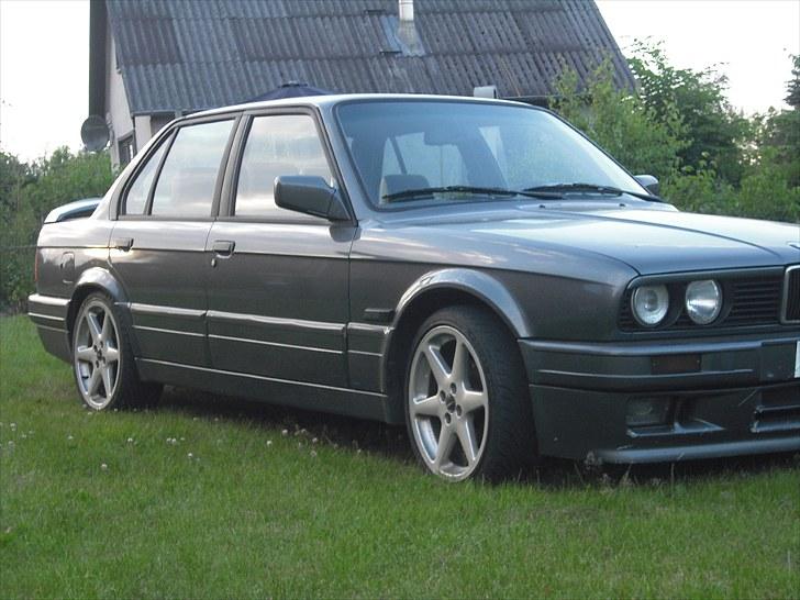 BMW e30 mtec 2 - SOLGT  billede 6