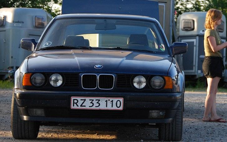BMW 525i 2,8i Vanos (SOLGT) billede 15