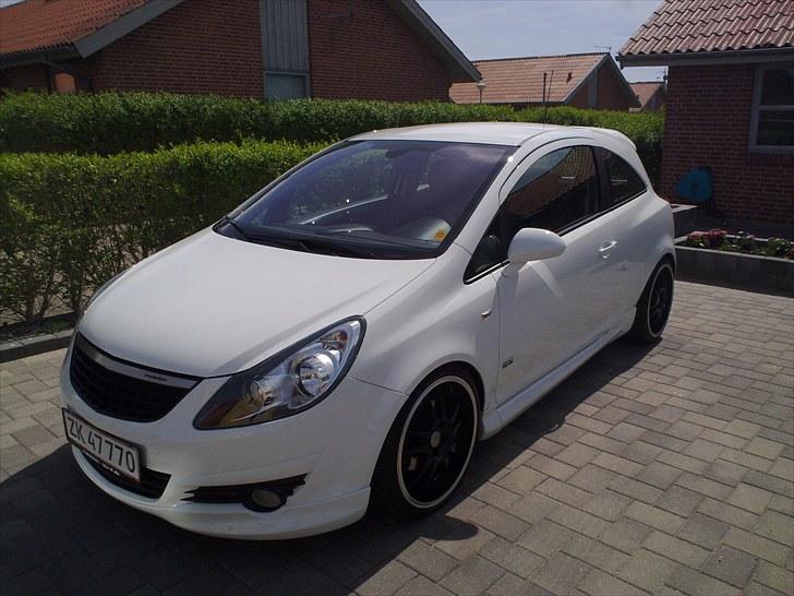 Opel Corsa D 1,7 OPC-line billede 1